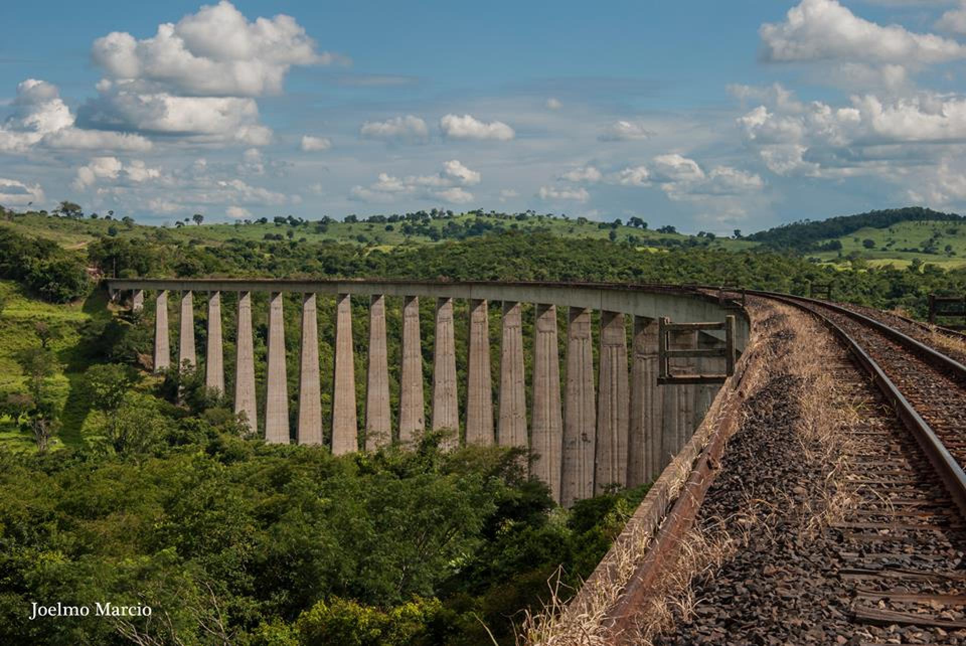 VLI - Paisagens Ferroviárias 02 em Cumari GO 