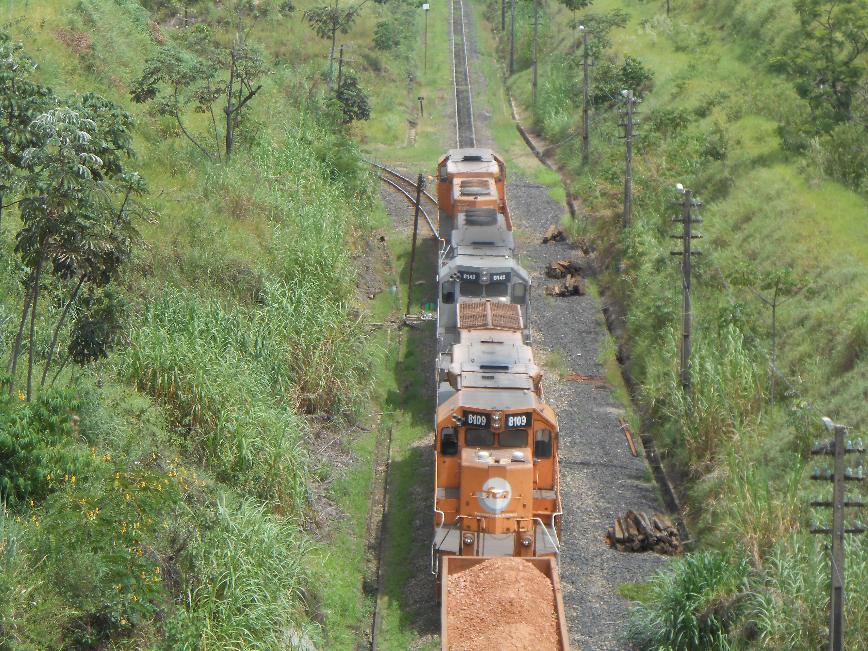 FCA EMD BB40-2 8109 em Goiandira GO 