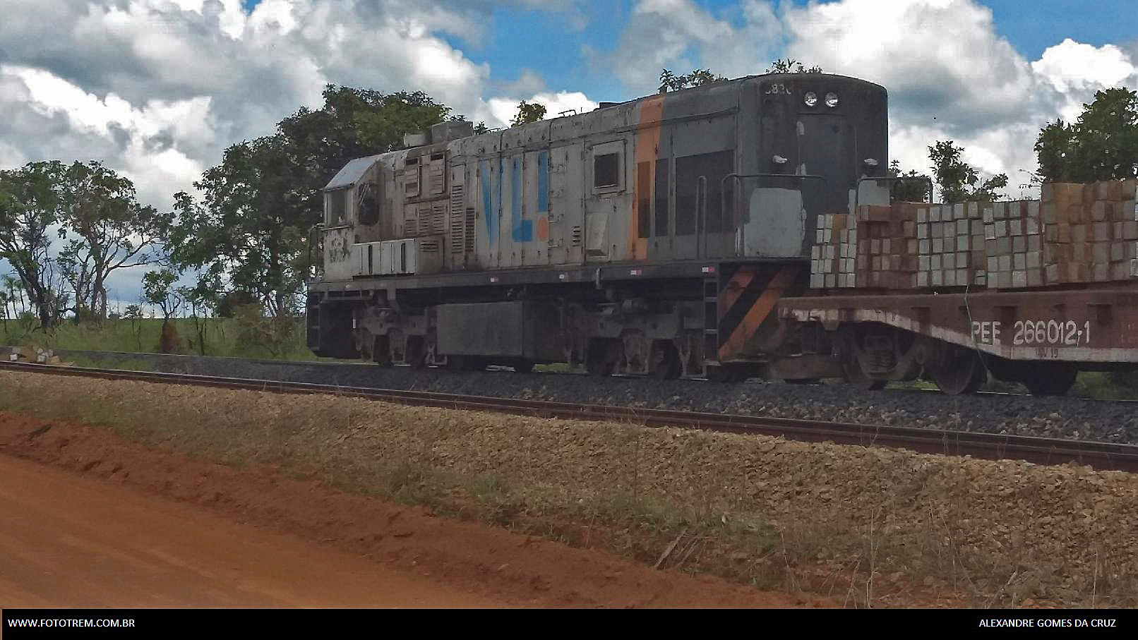 VLI GE U20C 3820 em Leopoldo de Bulhões GO 