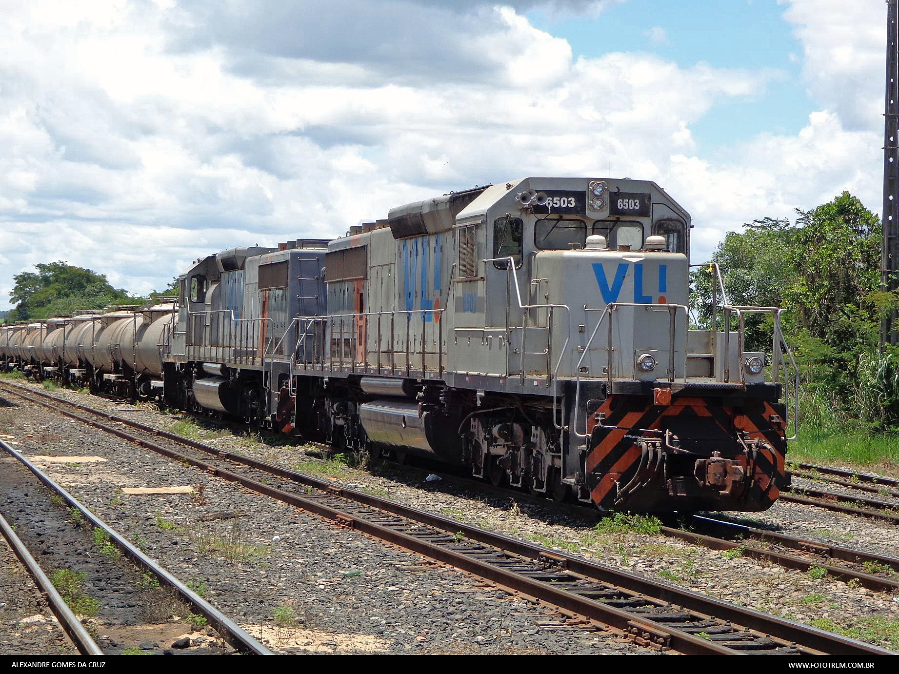 VLI EMD BB40-2 6503 em Pires do Rio GO 