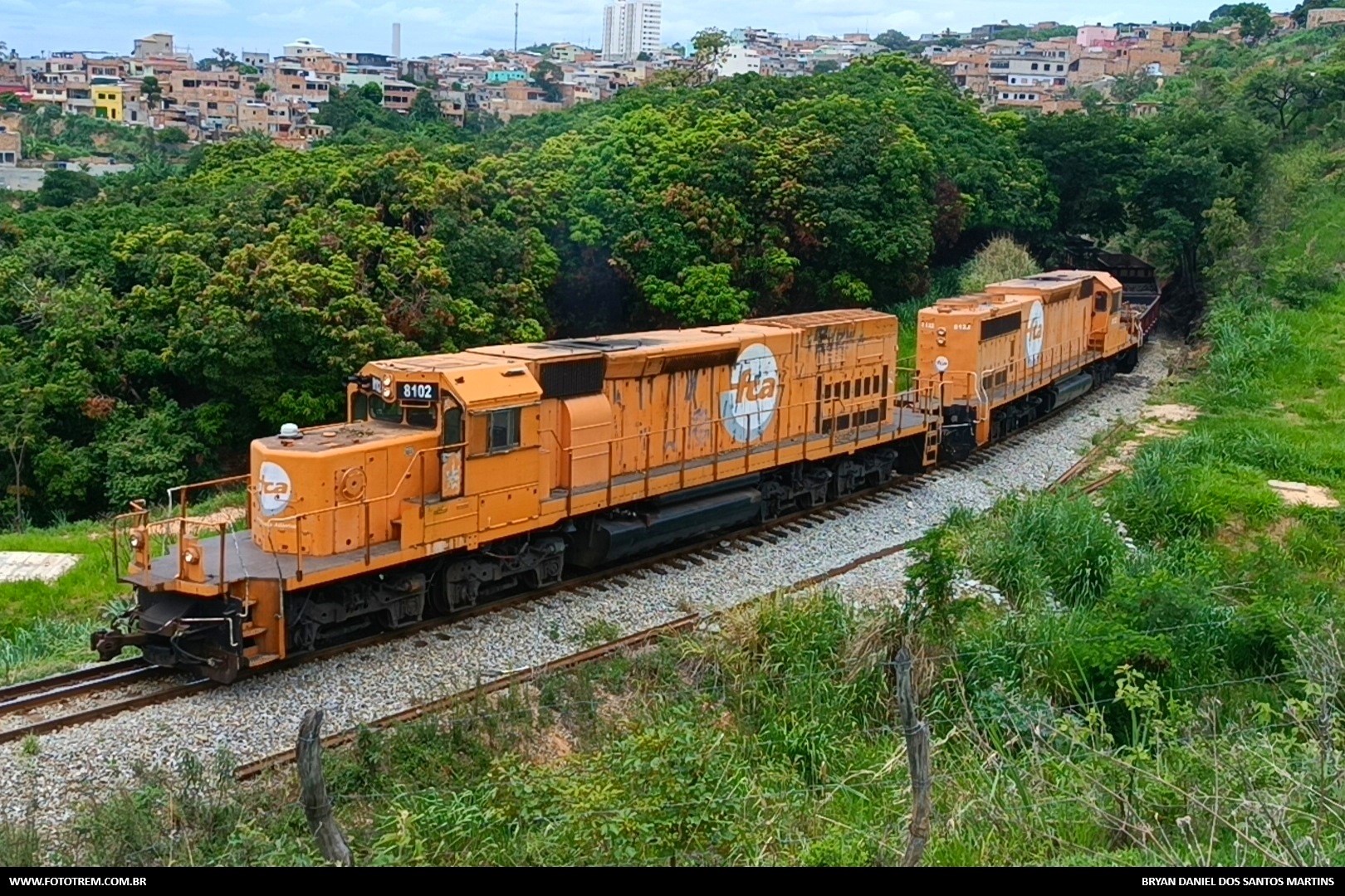 FCA EMD BB40-T2 8102 em Betim MG 