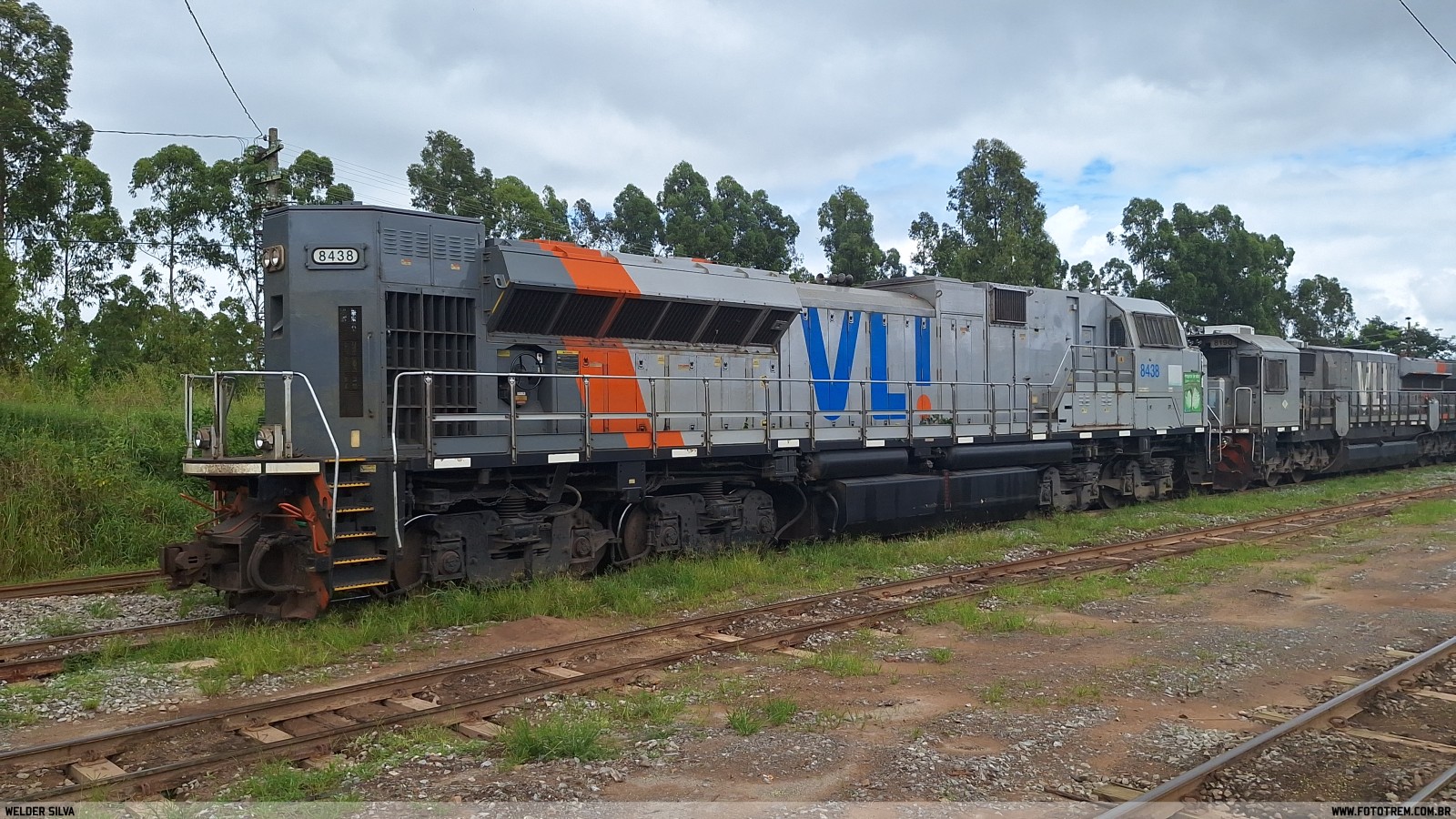 VLI EMD SD70Ace-BB 8438 em Goiandira - GO