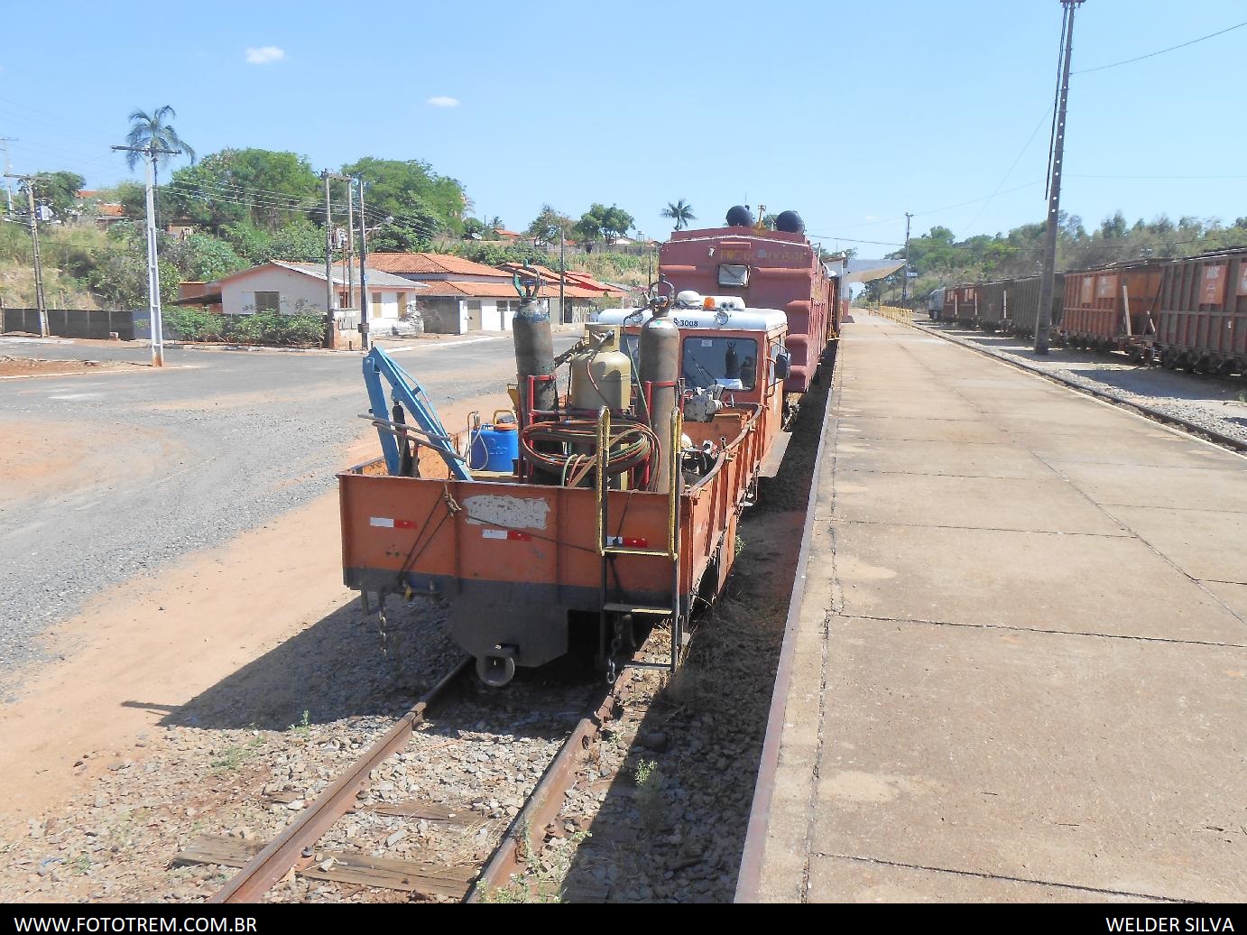 Foto Trem - FCA Auto de Linha 3008 em Goiandira - GO