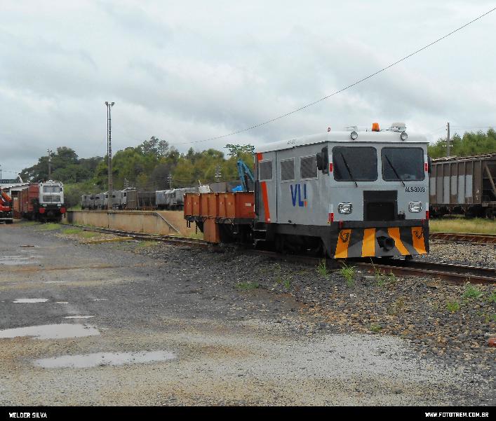 Foto Trem - VLI Auto de Linha 3008 em Goiandira - GO