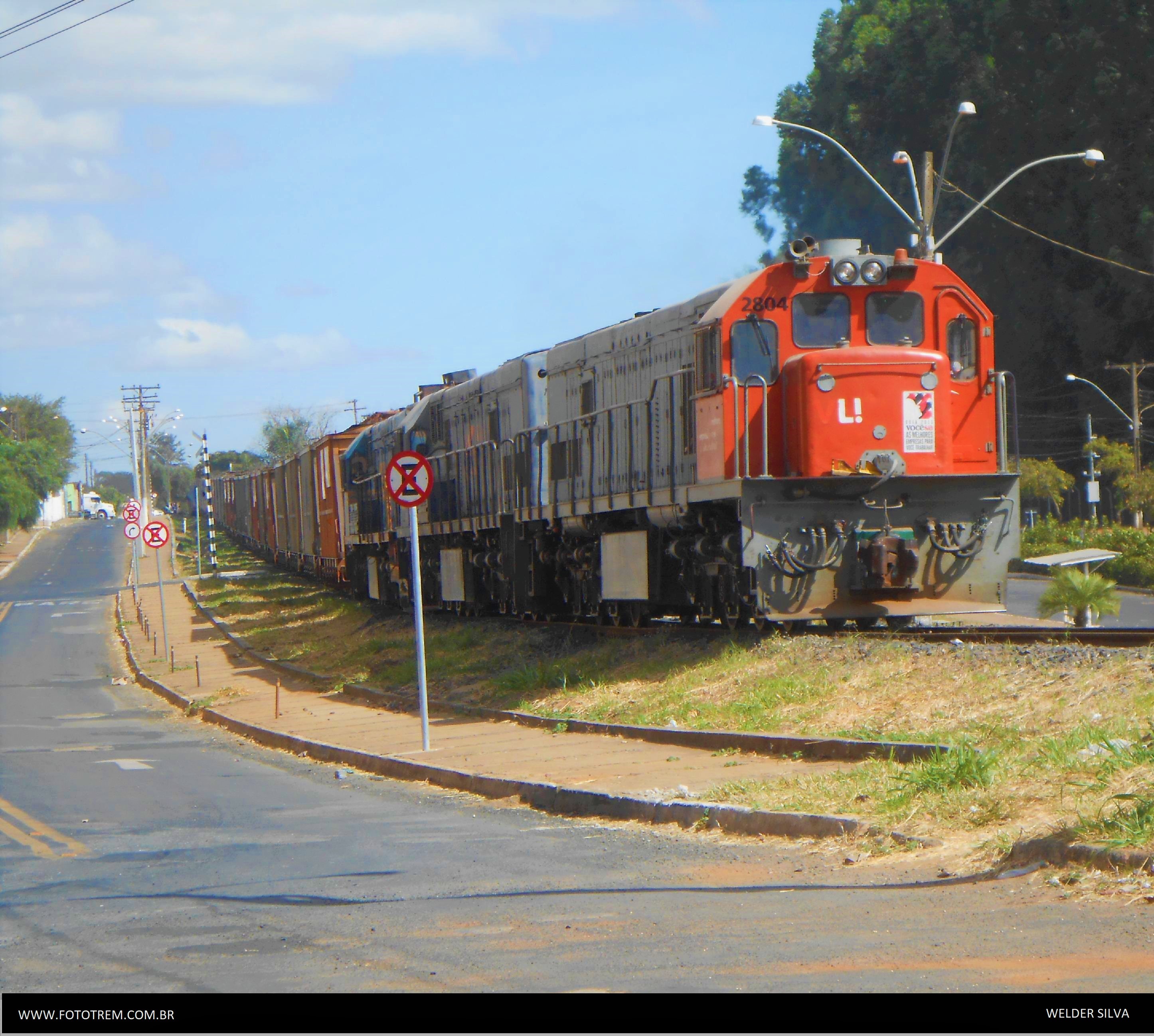 Foto Trem - VLI GE U22C 2804 em Catalão - GO