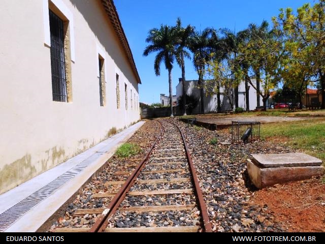 Foto Trem - EFG - Estrada de Ferro Goyaz Museu Ferroviário 0000 em Pires do Rio - GO