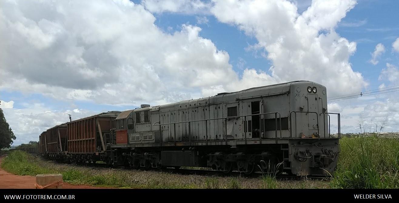 Foto Trem - VLI GE U22C 2804 em Catalão - GO