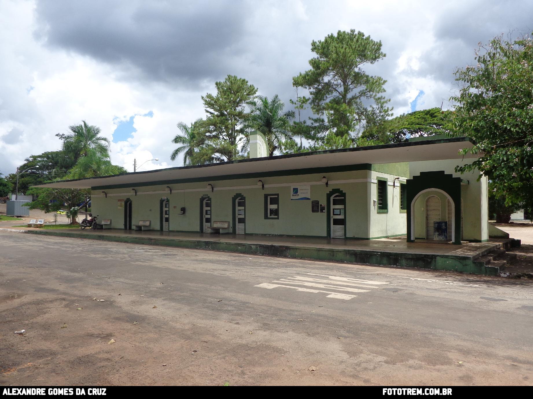 Foto Trem - EFG - Estrada de Ferro Goyaz Estações  em Goiandira - GO