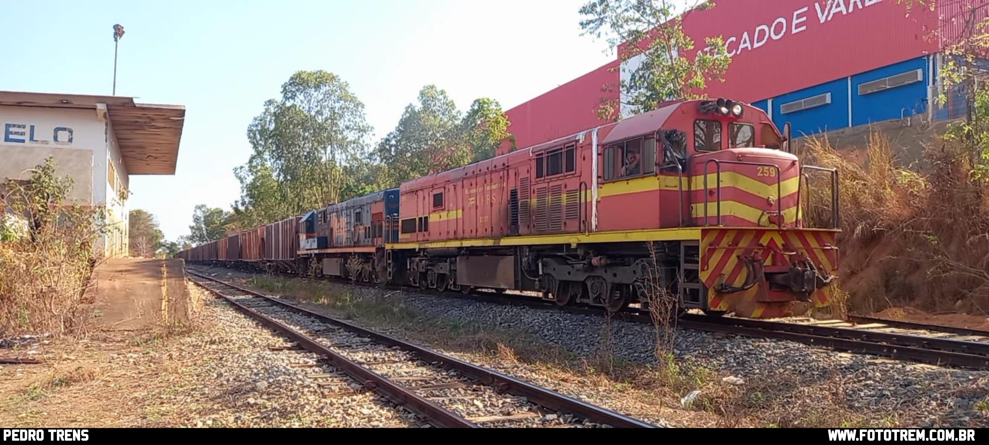 Foto Trem - VLI GE U20C 2597  em Curvelo - MG