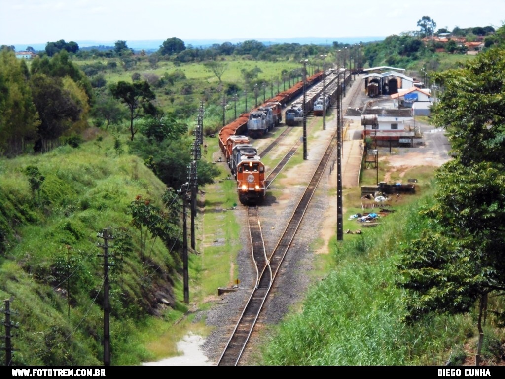 Foto Trem - FCA EMD BB40-2 8127 em Goiandira - GO