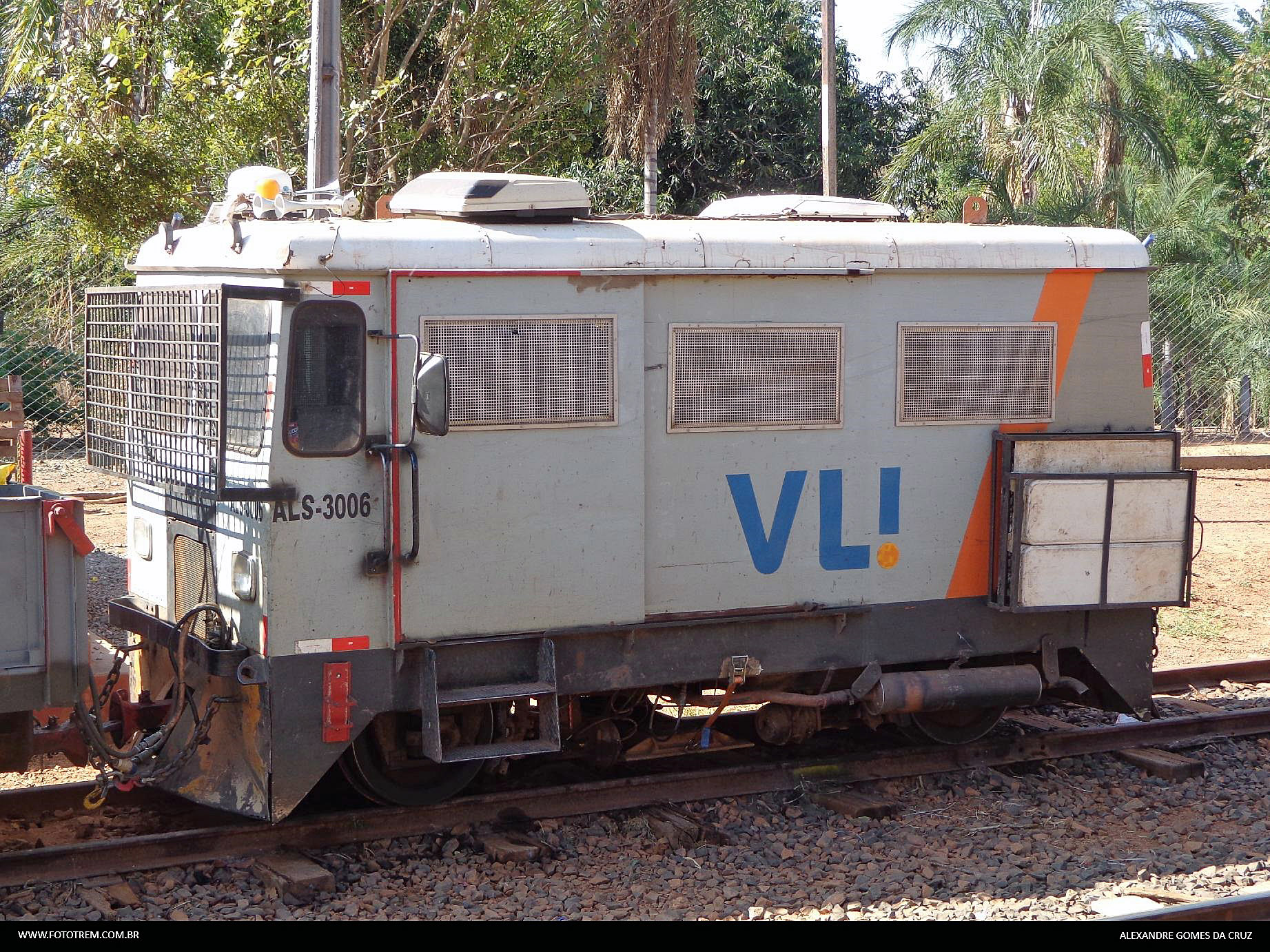 Foto Trem - VLI Auto de Linha 3006 em Bonfinópolis - GO