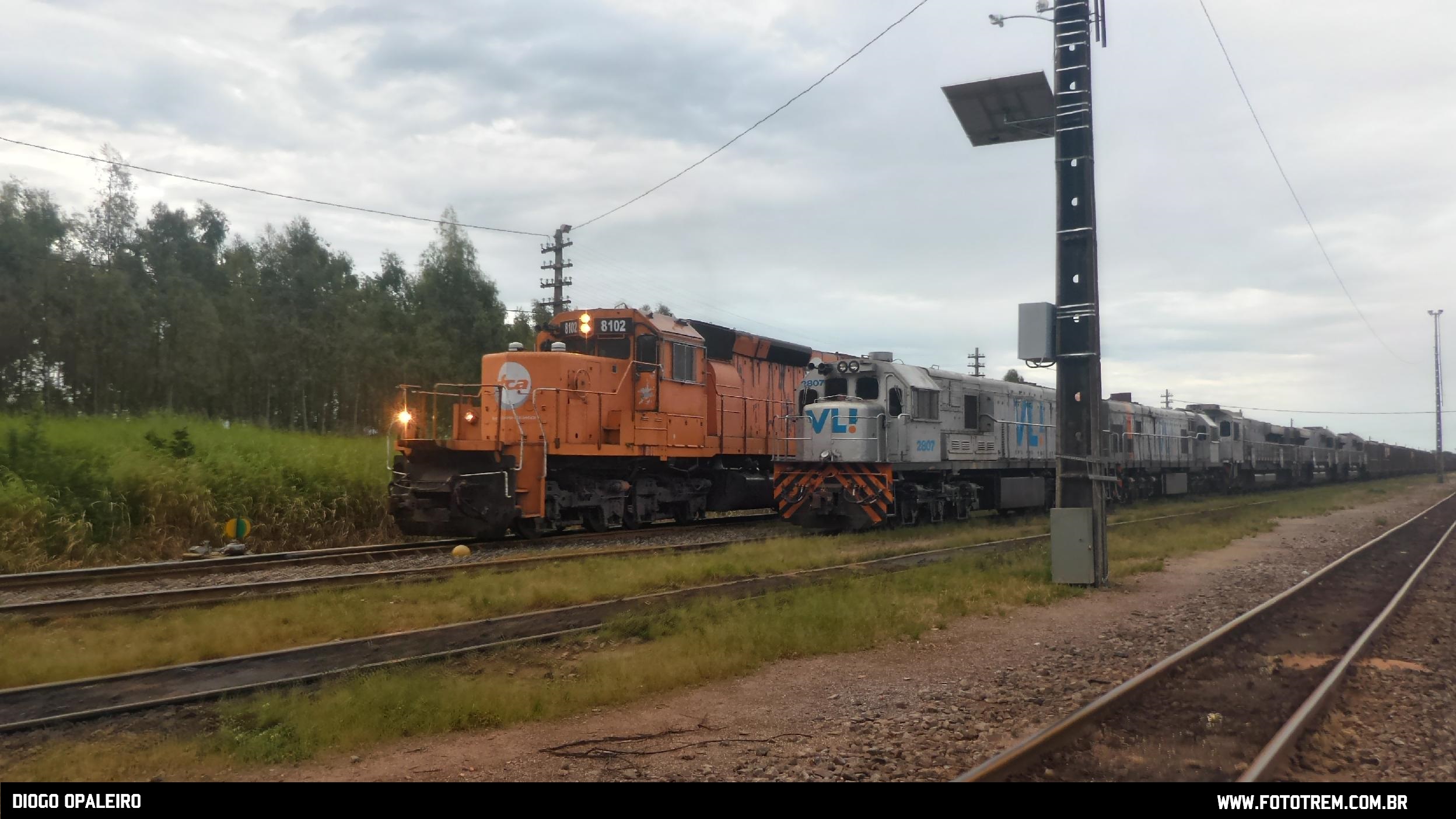 VLI EMD BB40-2 8102 em Goiandira - GO