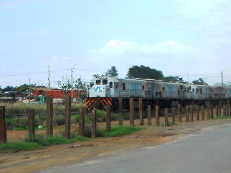 Foto Trem - VLI GE U22C 2810 em Goiandira - GO