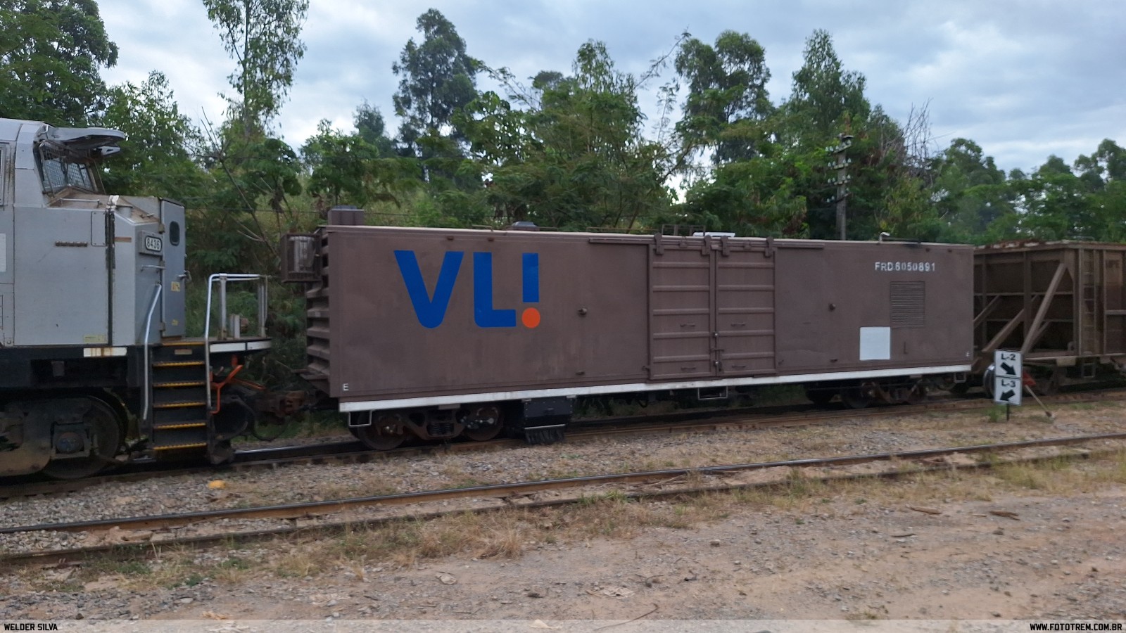 VLI Vagão FRD6050891 em Goiandira - GO