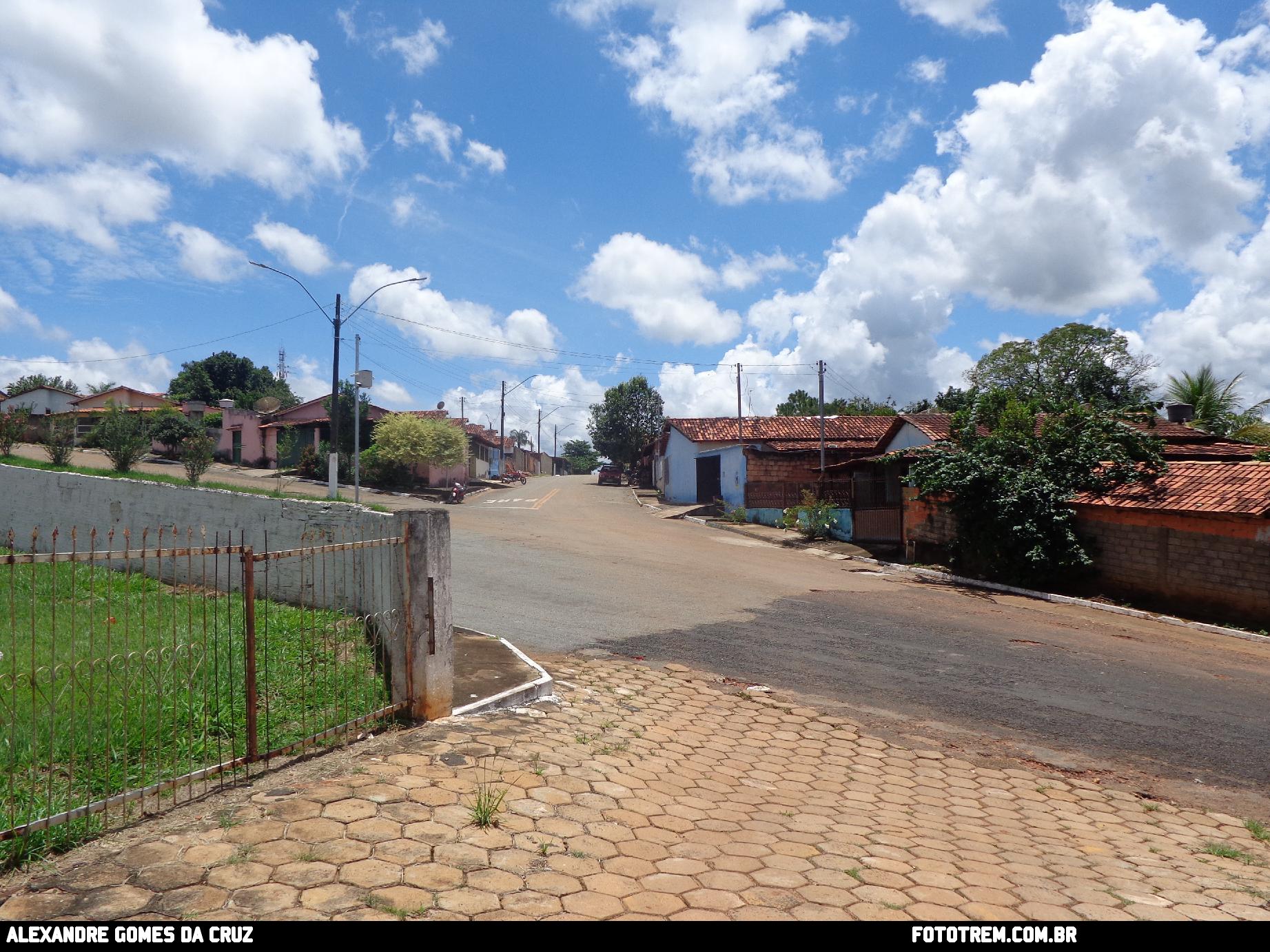 Foto Trem - EFG - Estrada de Ferro Goyaz Paisagens Ferroviárias  em Cumari - GO