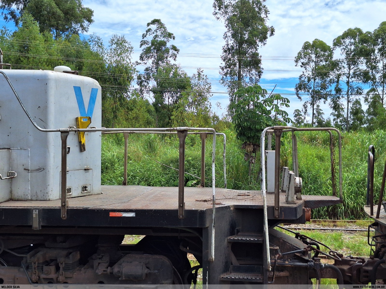 VLI EMD SD40-2 BB 6507 em Goiandira - GO