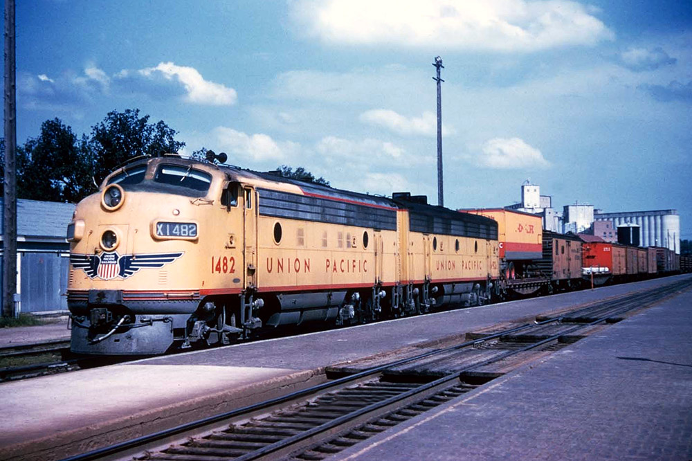 EMD f7a_union_pacific